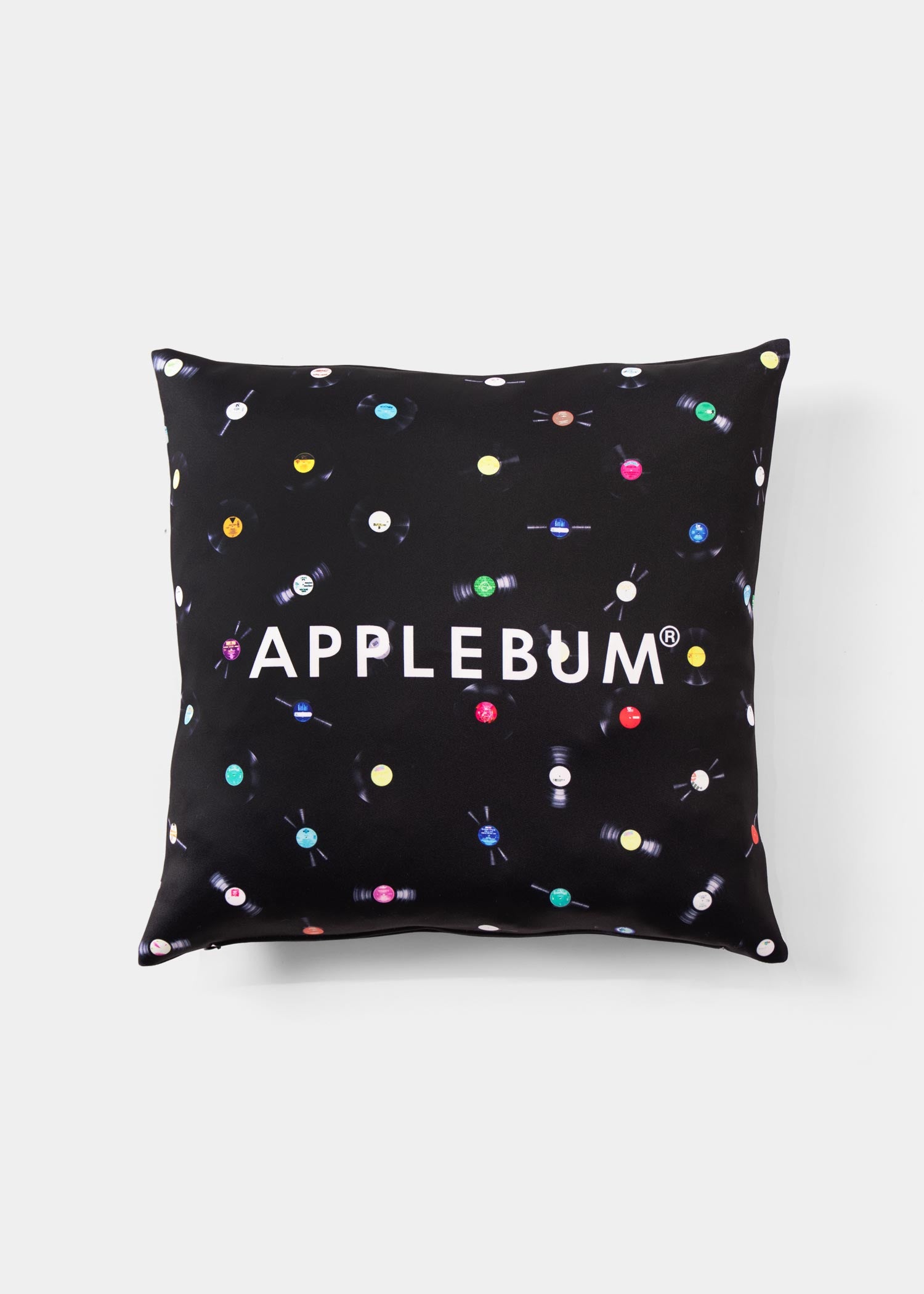 “Vinyl Dot” Cushion / HS2511005