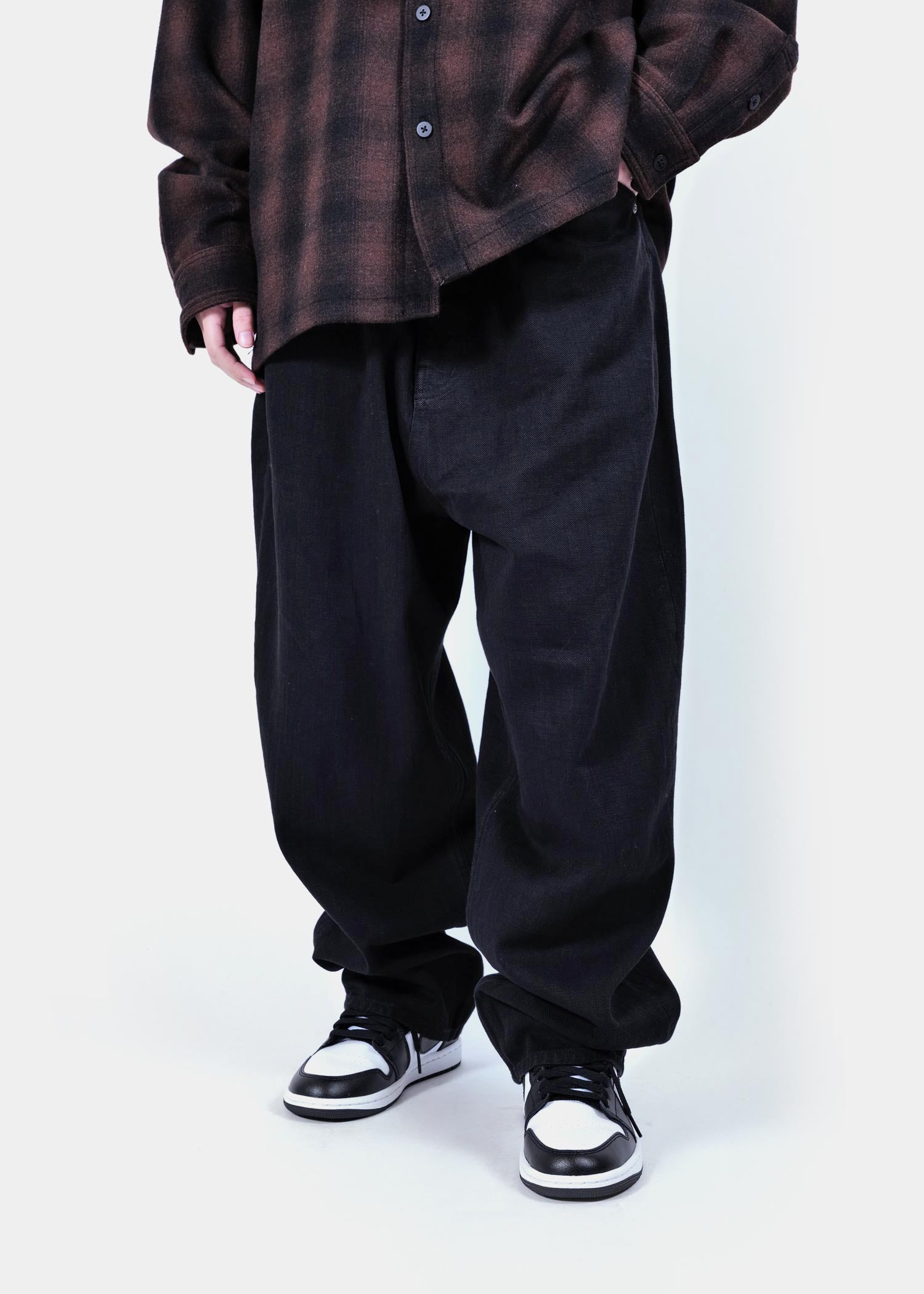 “Selena” Wide Tapered Denim Pants (Black) / 2520801B