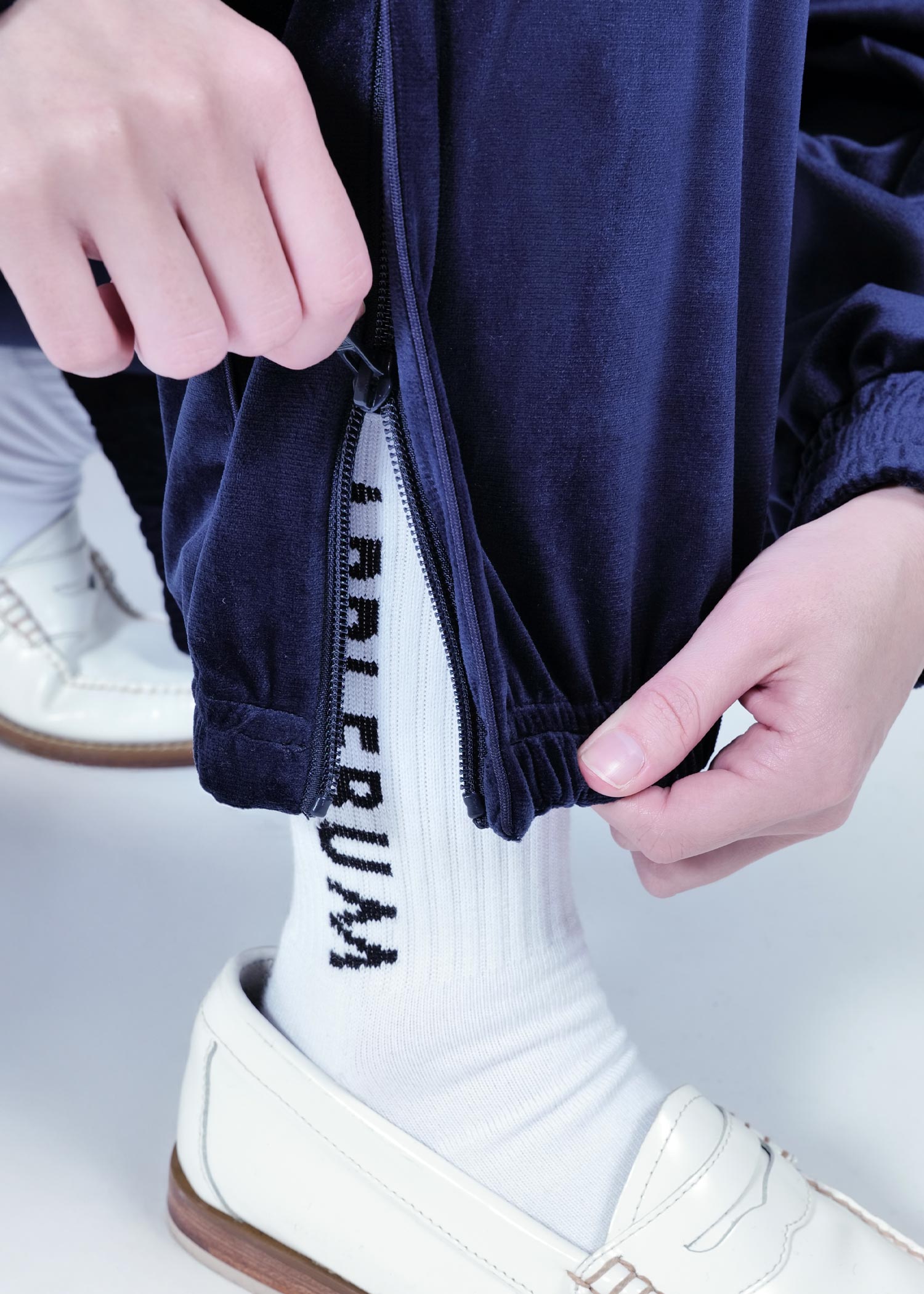 Velour Track Pants / 2520802