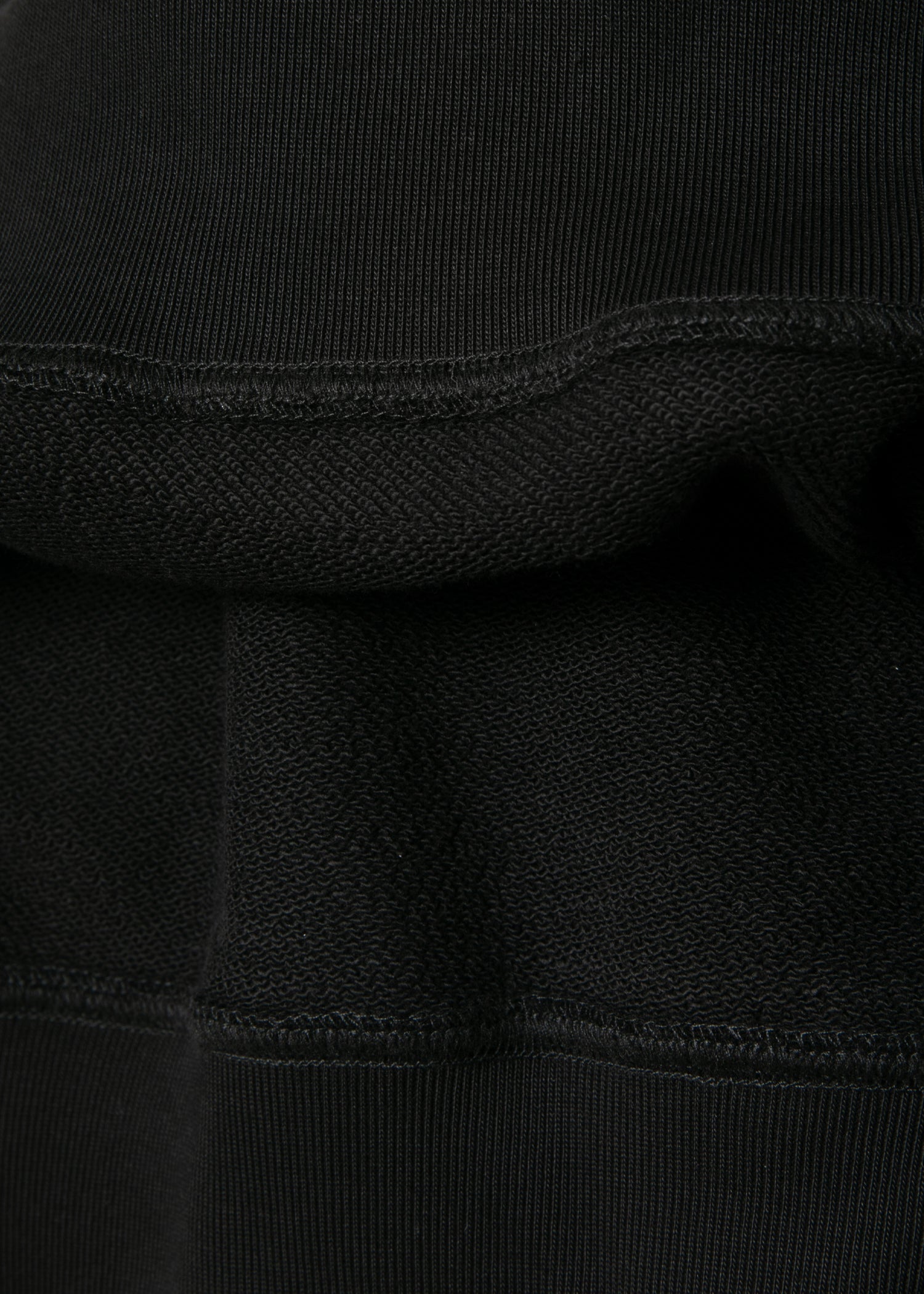 【Limited】“TOKYO UNDERGROUND UNIVERSITY” Crew / GT2520404