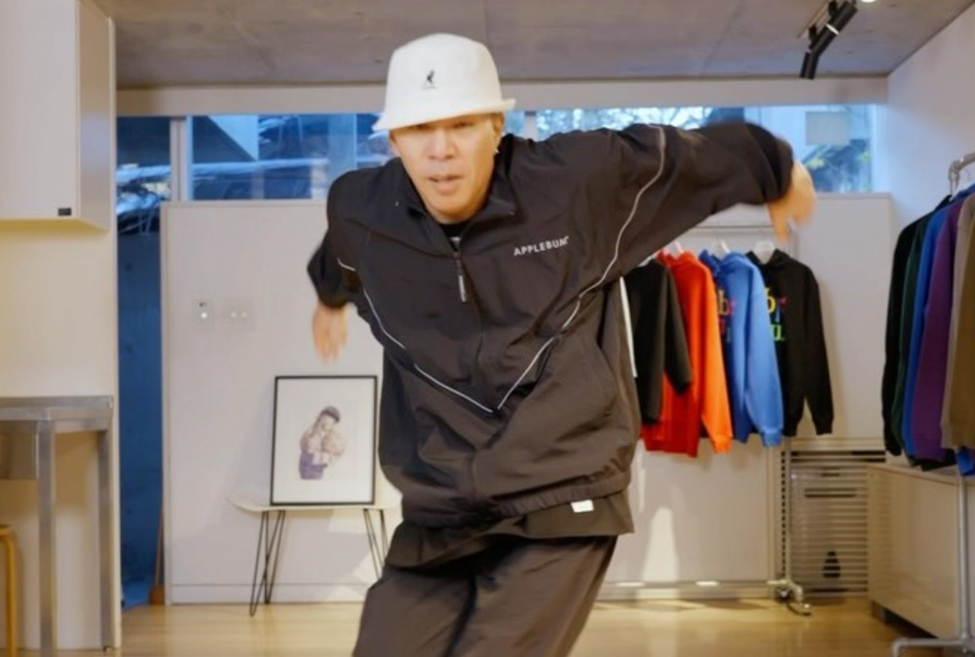 APPLEBUM Studio Move