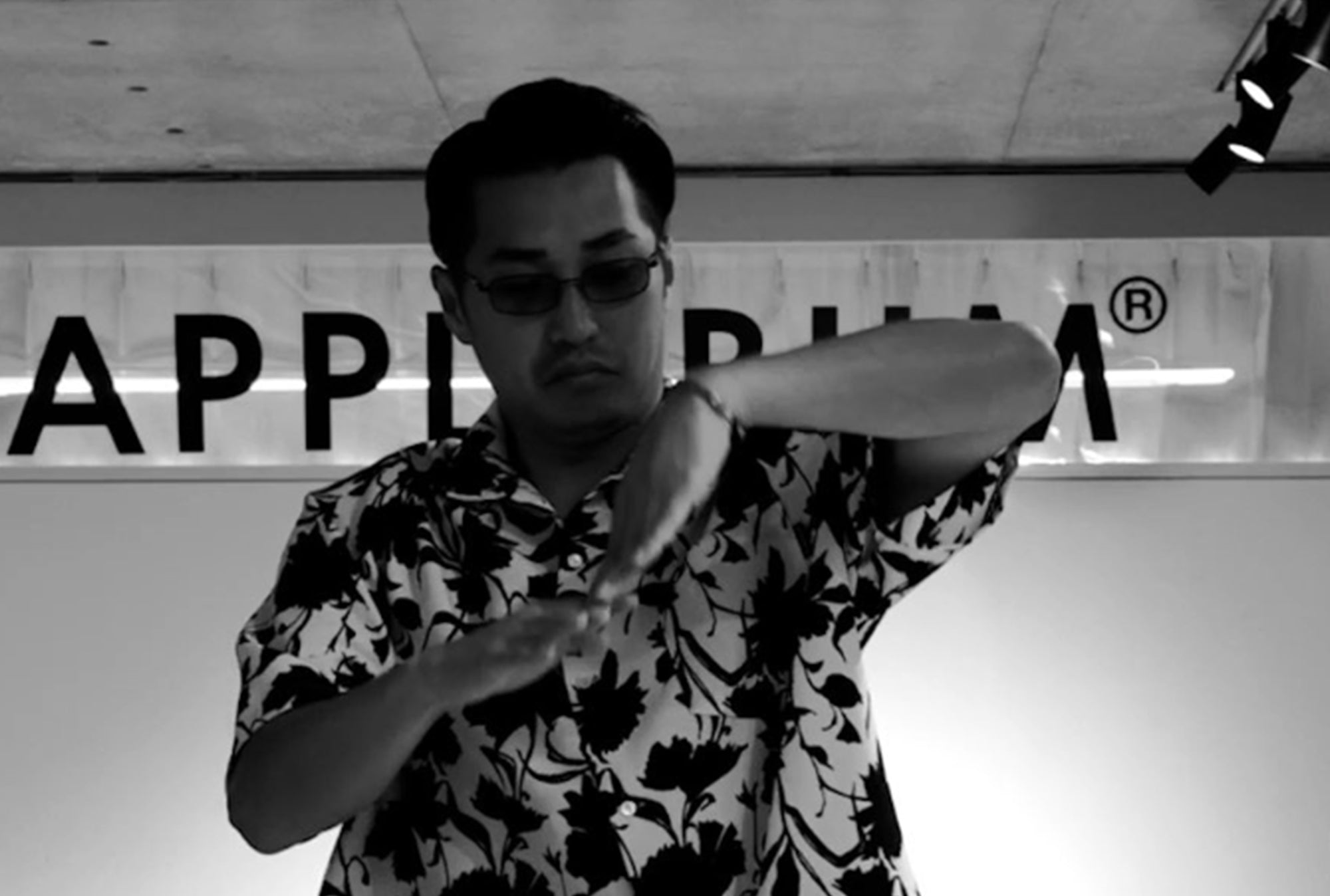 APPLEBUM Studio Move