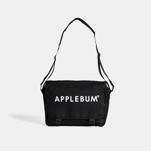 Logo Messenger Bag [Black] / 2411013