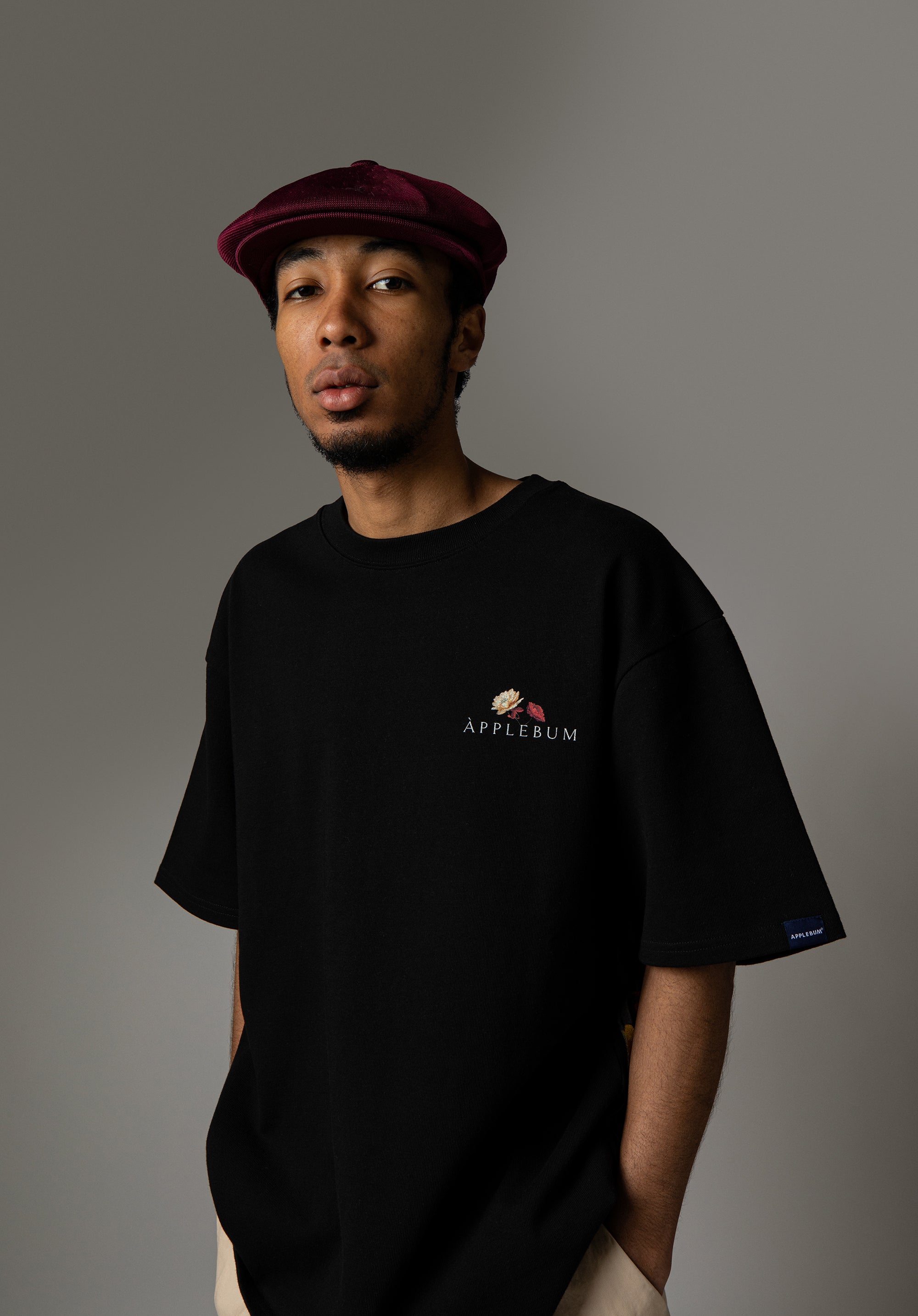 "Utopia" T-shirt 12oz [Black] / 2411105