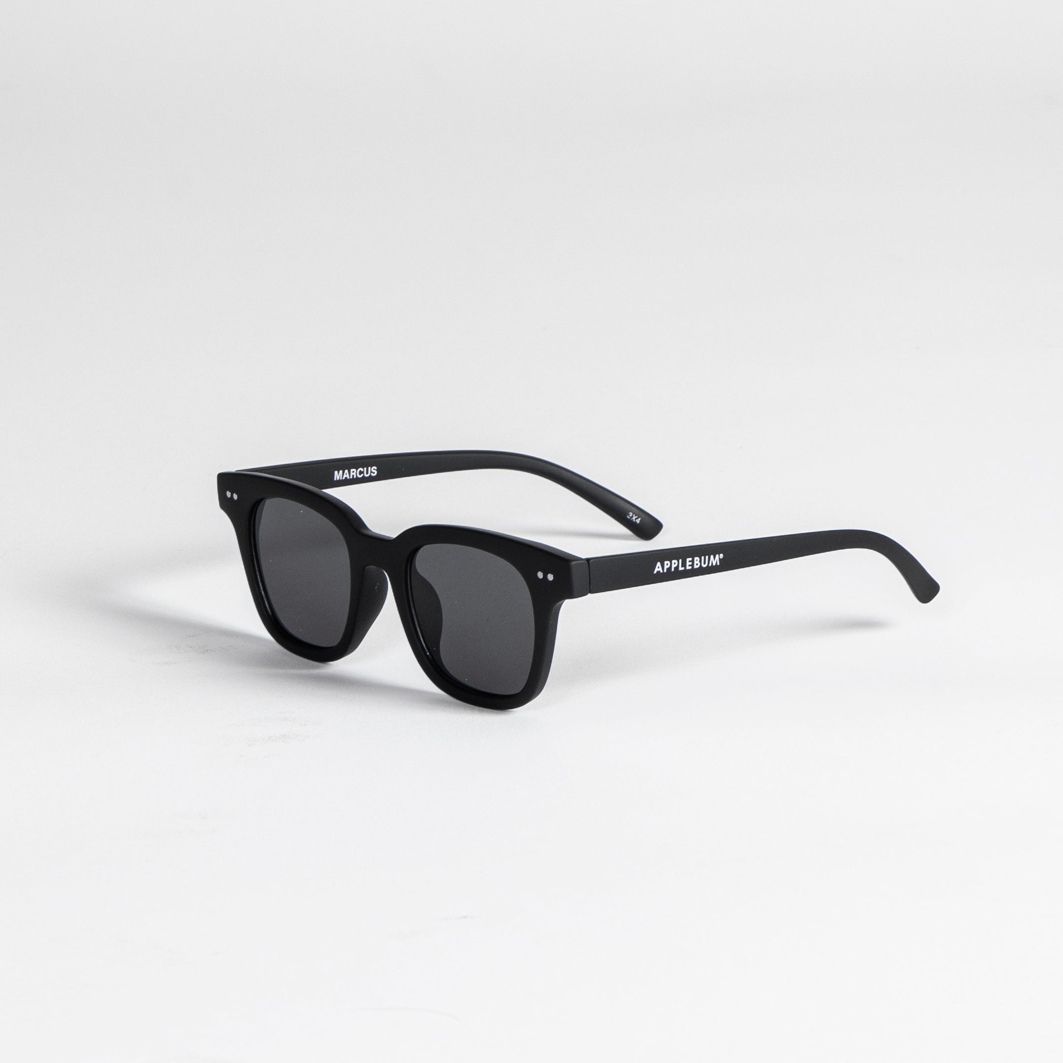 “Marcus” Sunglasses [Black/Dark Gray] / 2411011