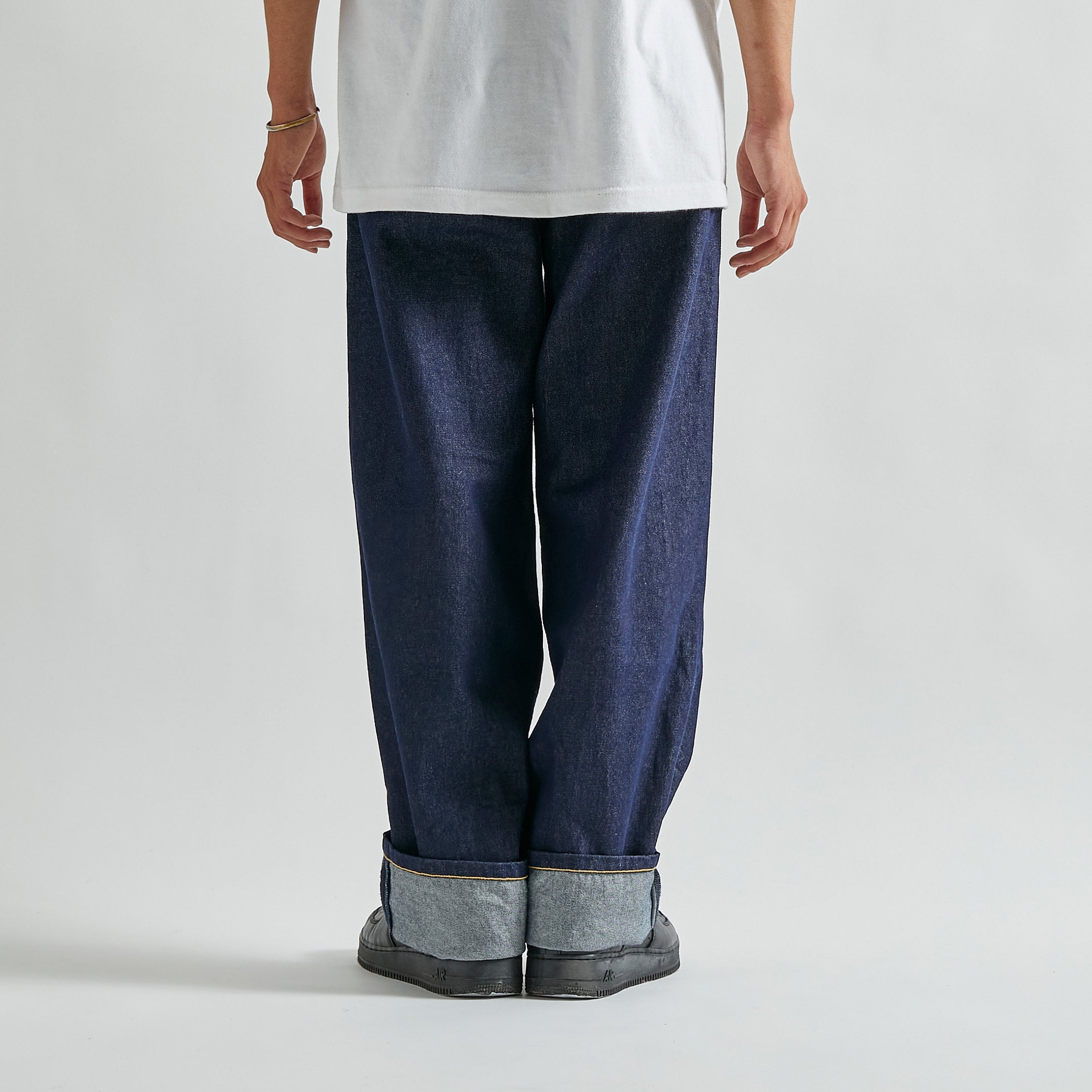 "Maria" Straight Denim Pants / 2220813