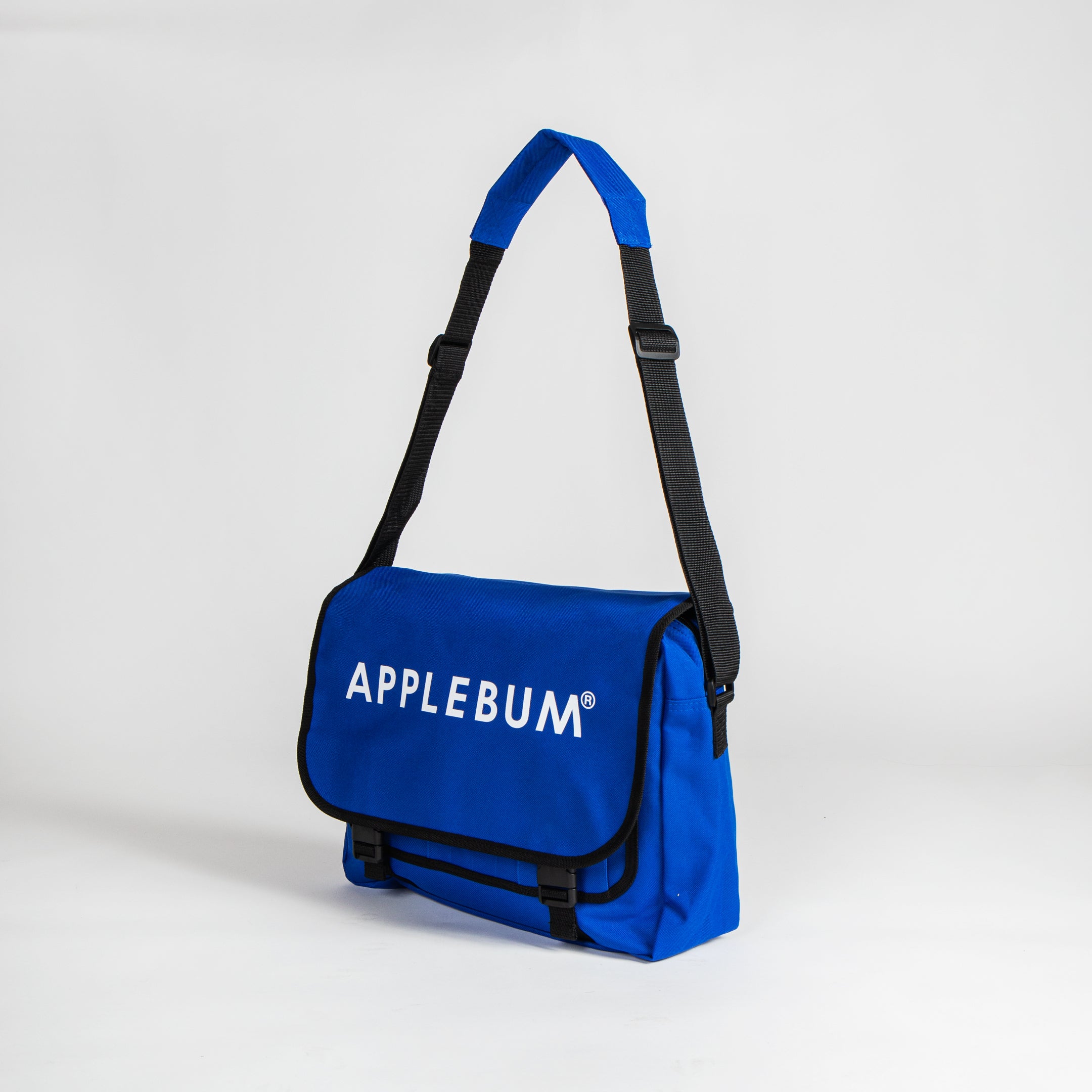 Logo Messenger Bag [Blue] / 2411013