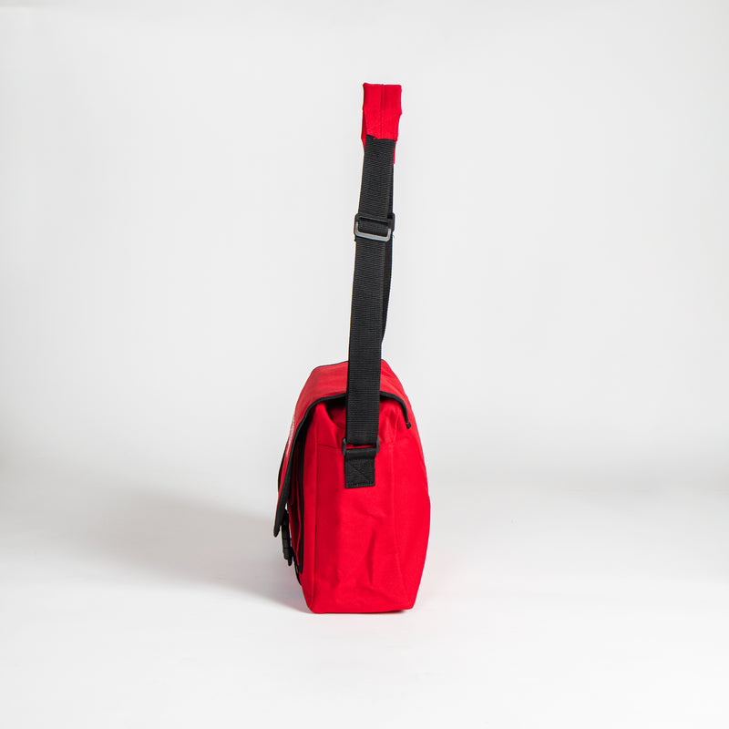 Logo Messenger Bag [Red] / 2411013