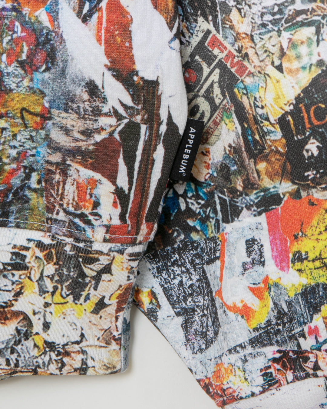 【10月発売予定】"90’s Wall” Hoodie / 2620414