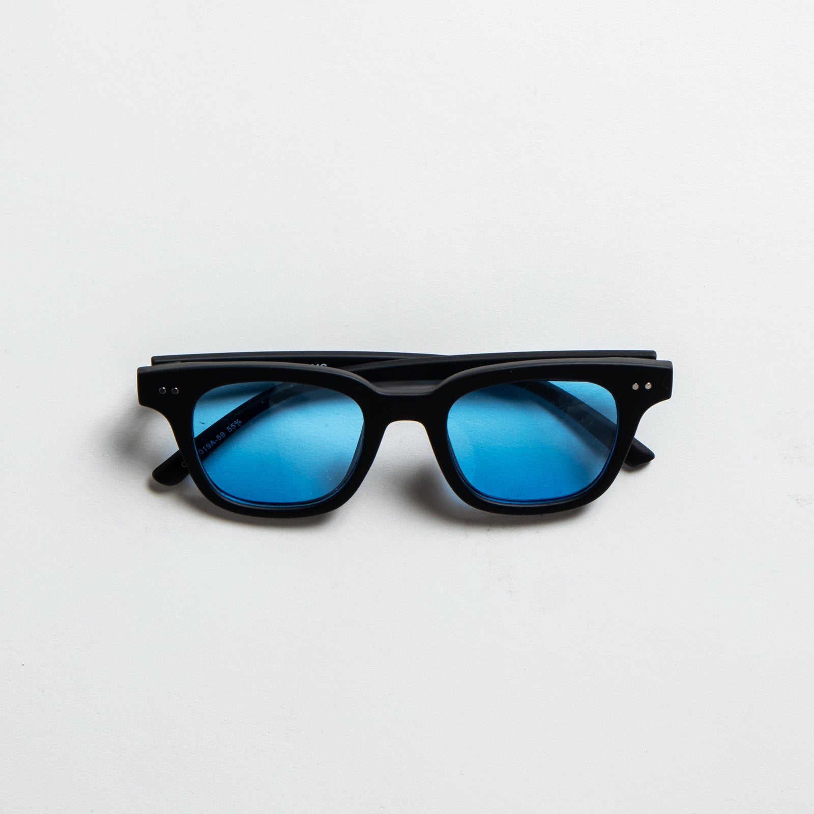 Marcus” Sunglasses [Black/Blue] / 2411011 – APPLEBUM