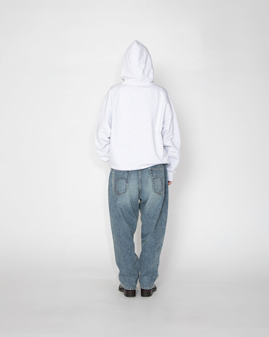 Logo Embroidery Hoodie / 2620409