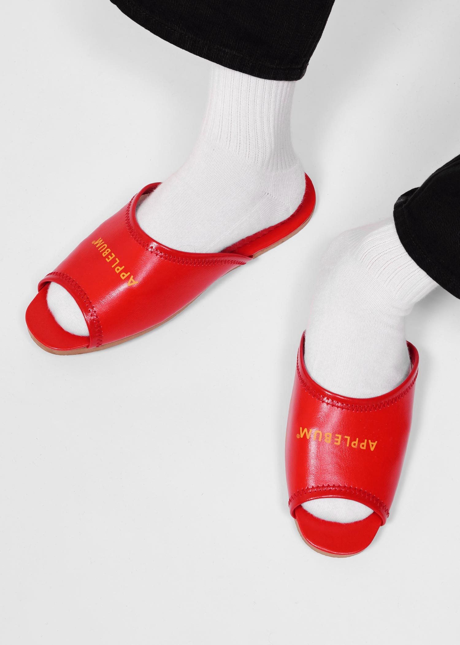 Logo Slippers / 2521004