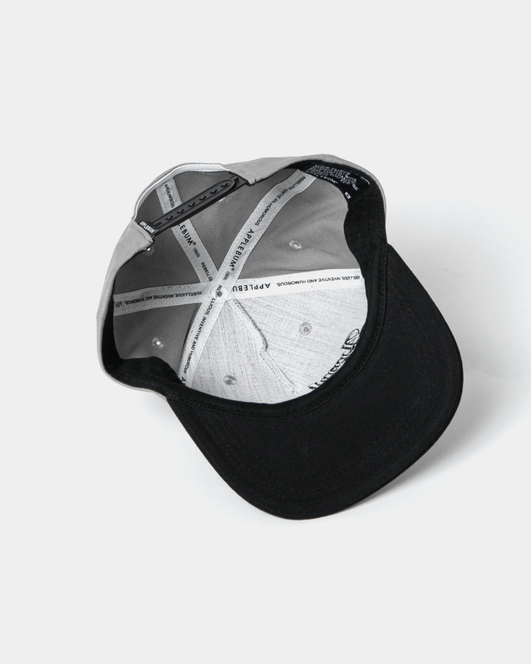 [Scheduled for April Release] "Old English Logo" 5 Panel Cap / 2610902