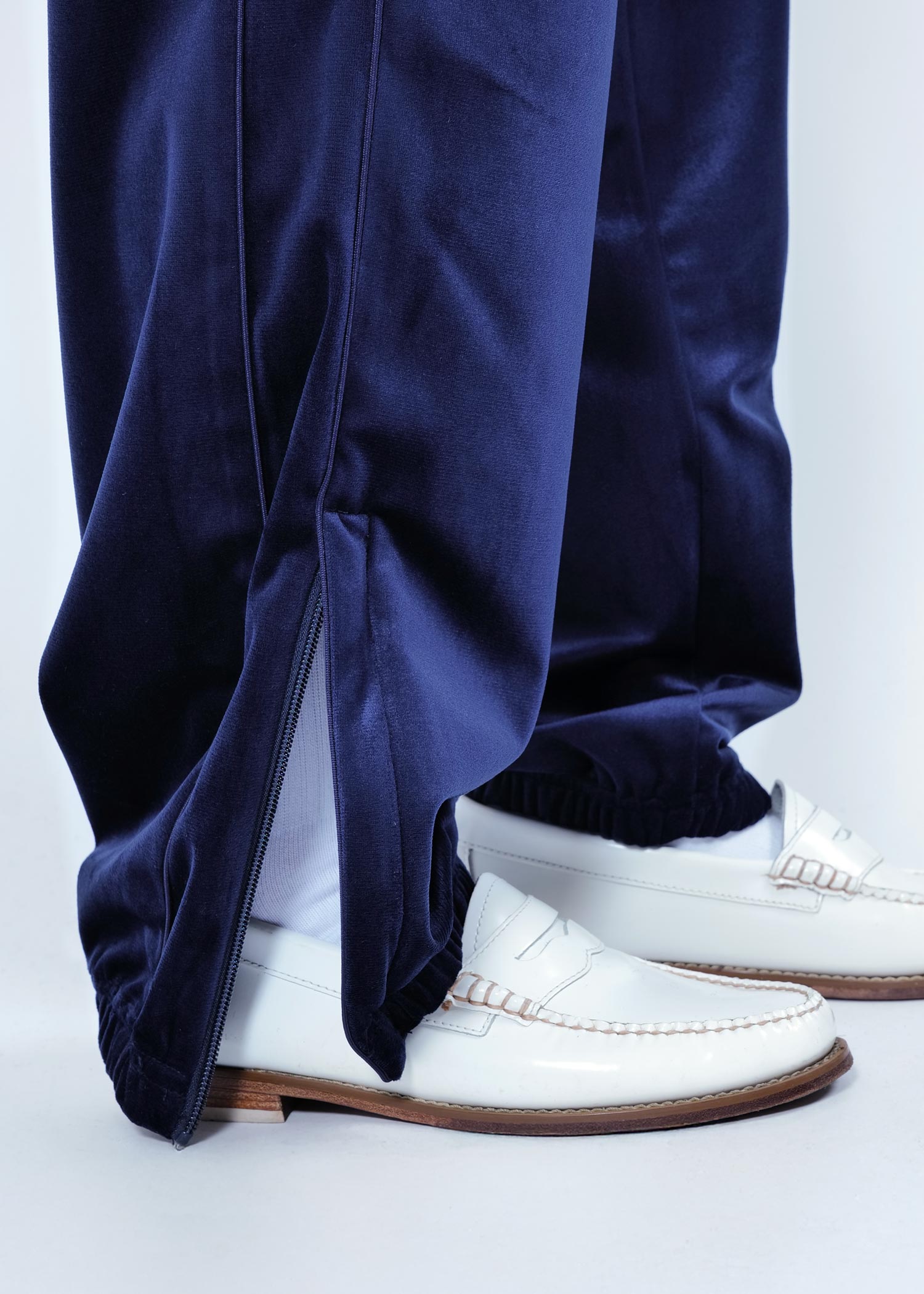 [Scheduled for release in November] Velour Track Pants / 2520802