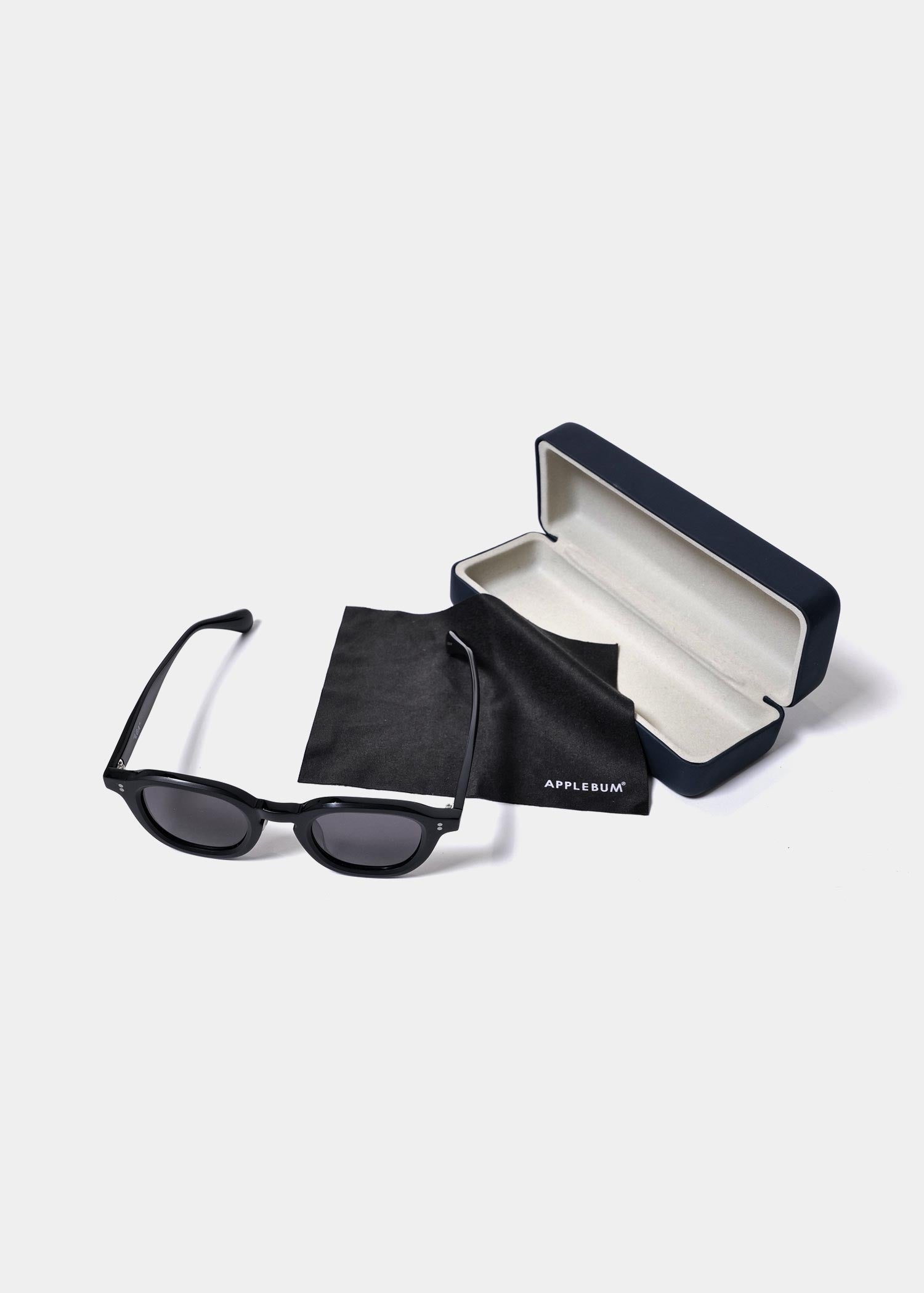 "LGA" Matte Sunglasses / 2521003