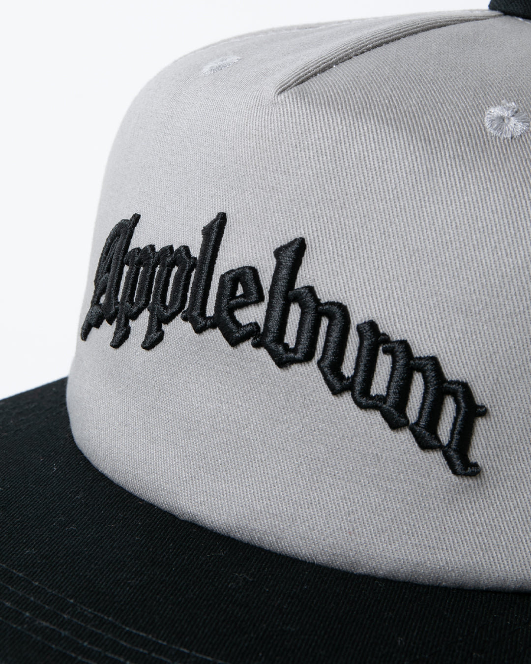【4月発売予定】“Old English Logo” 5 Panel Cap / 2610902