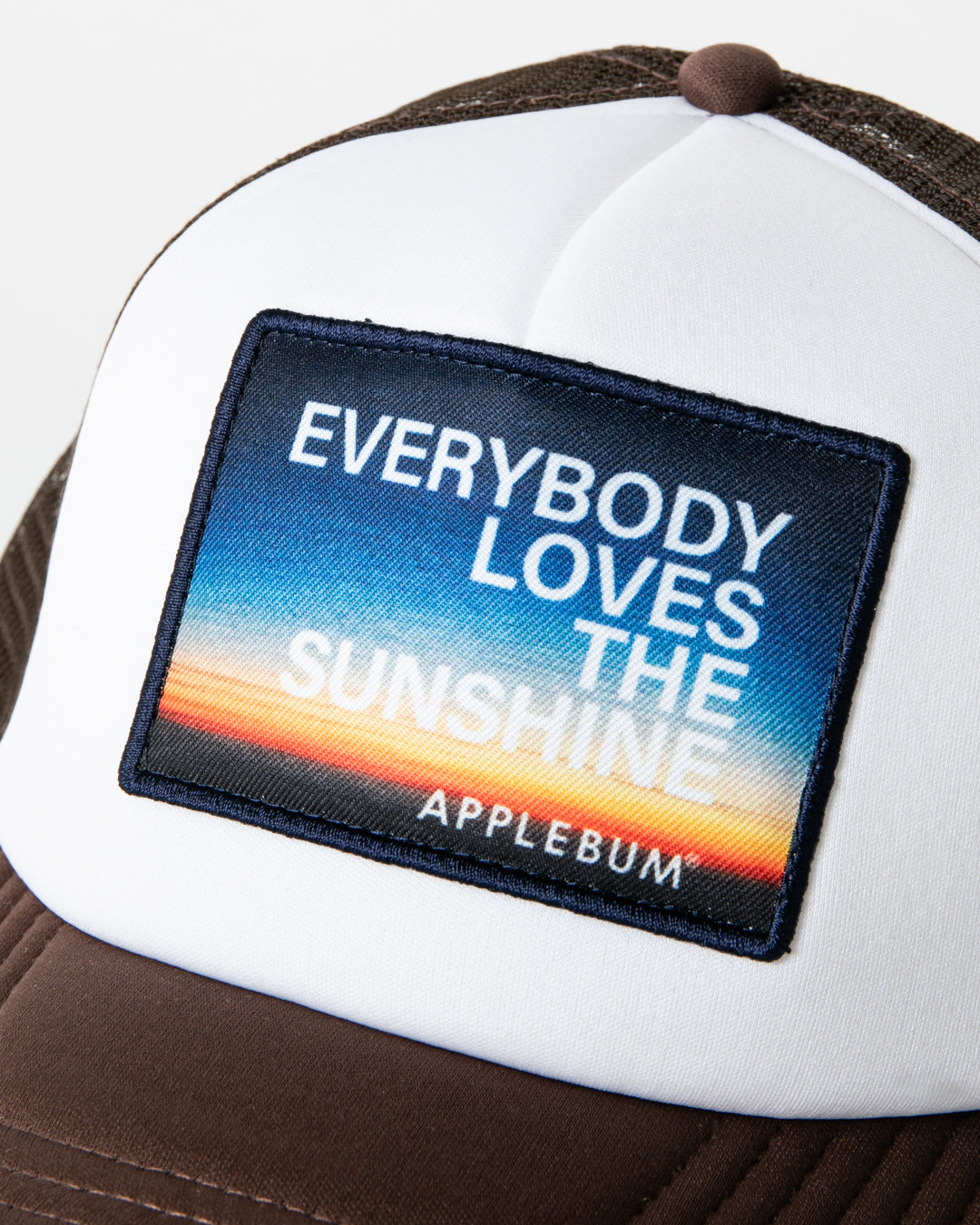 “Everybody Loves The Sunshine” Mesh Cap / HS2610901
