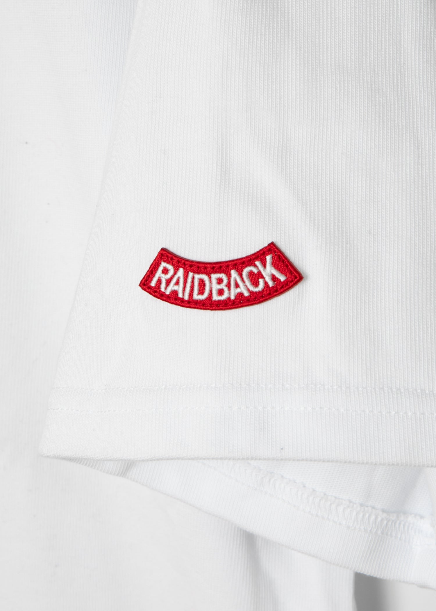 “Brand New Kicks (Pixel Camo)” T-shirt / GT2521101