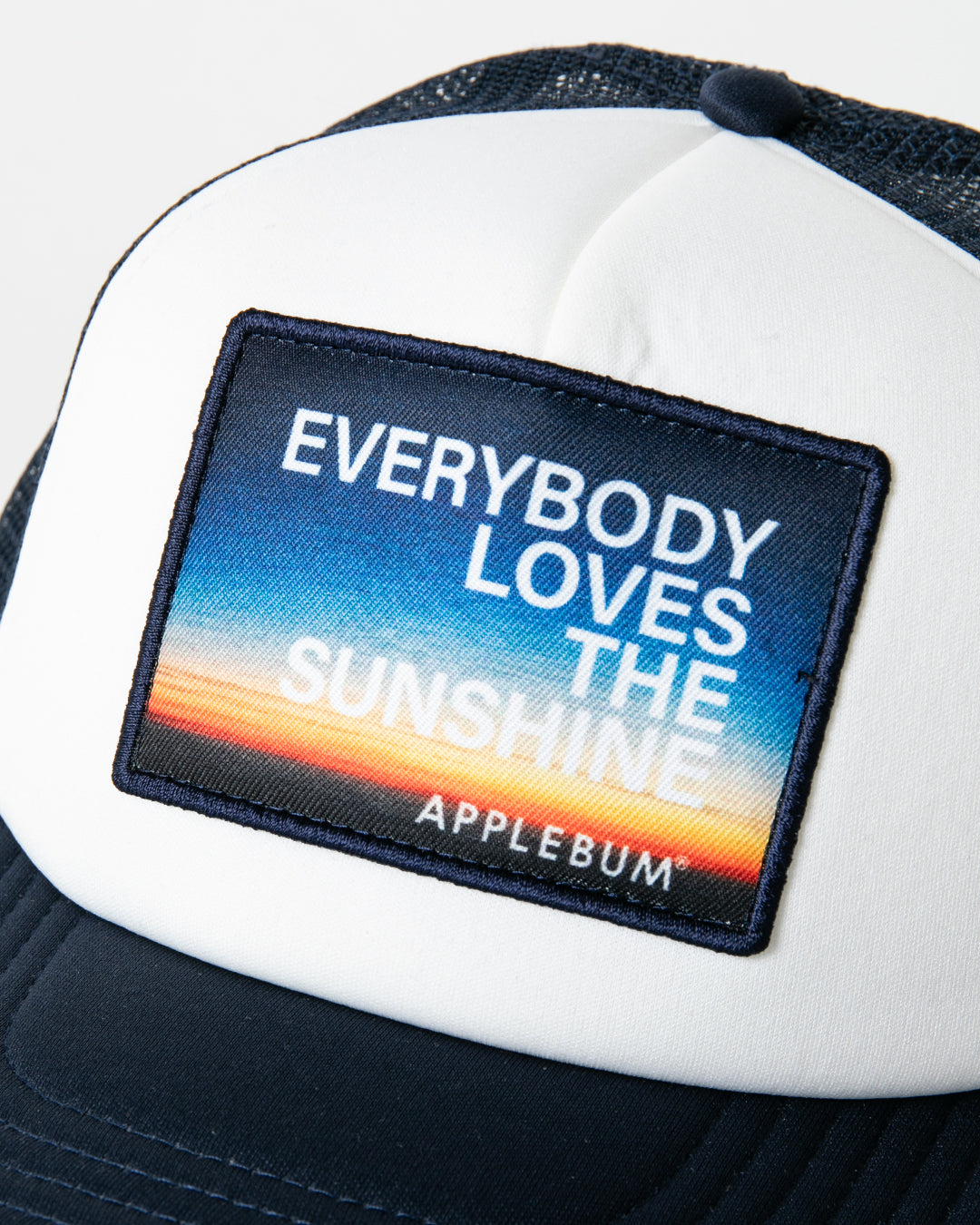 “Everybody Loves The Sunshine” Mesh Cap / HS2610901