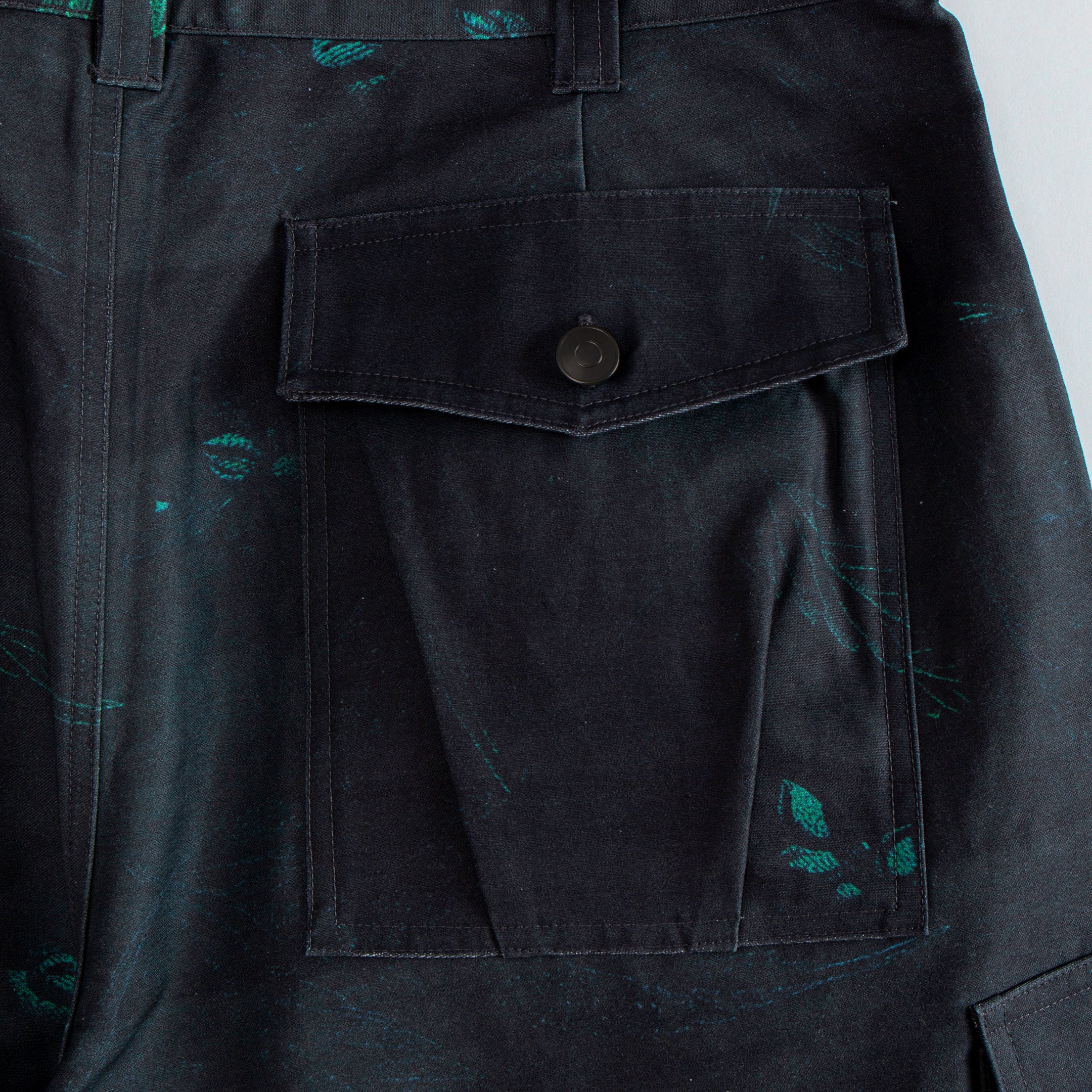 "Sour Diesel" Short Cargo Pants / 2410807