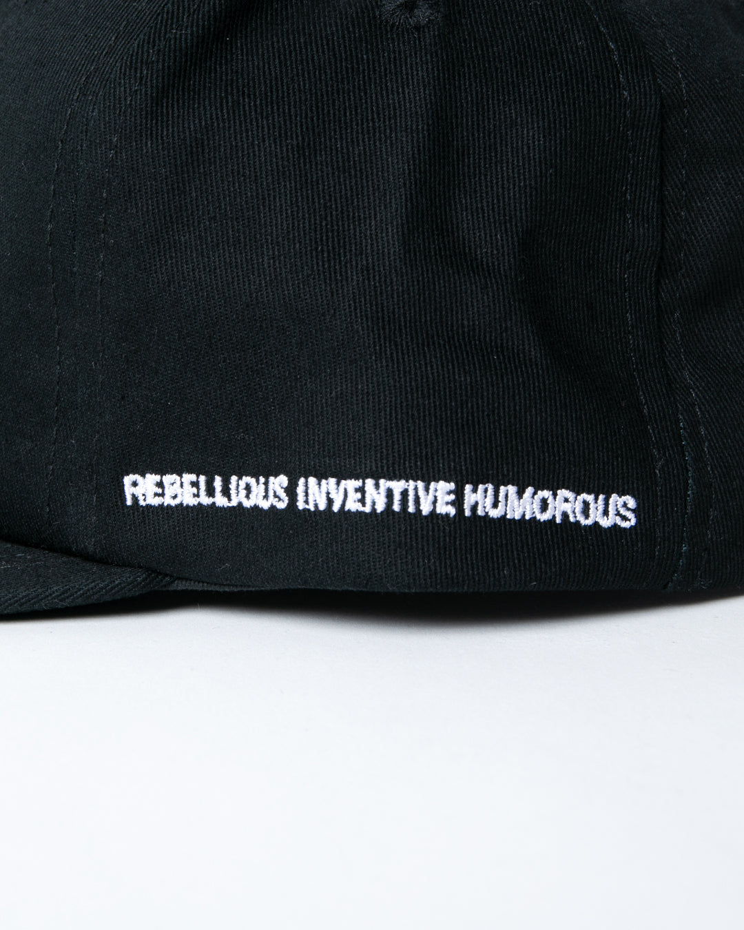 【4月発売予定】“Old English Logo” 5 Panel Cap / 2610902