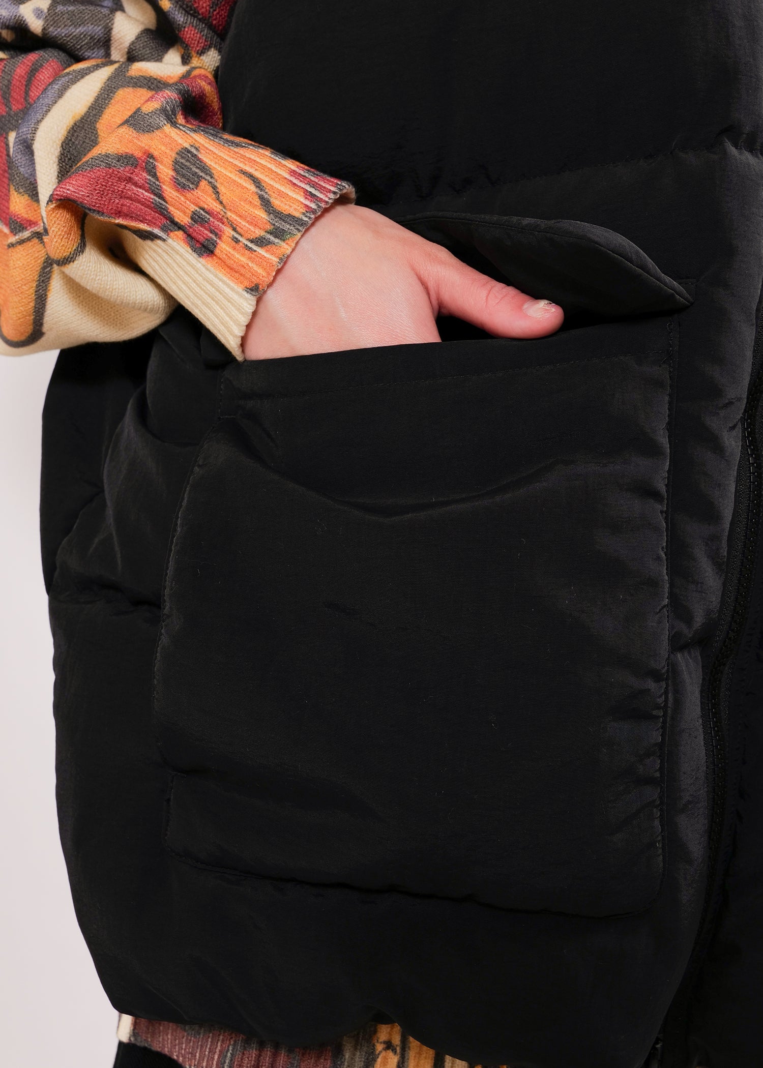 [Scheduled for release in October] Puff Vest / 2520610