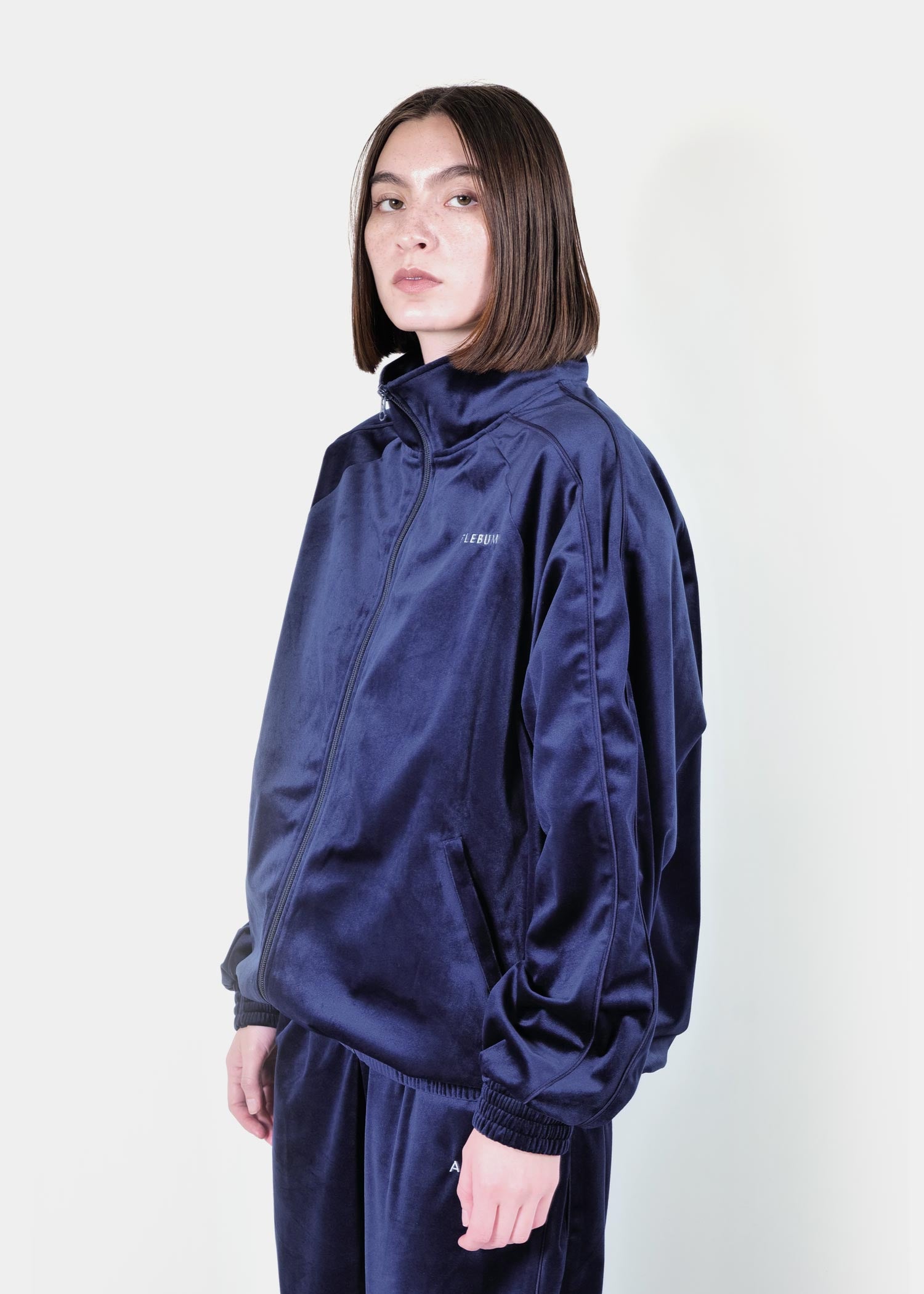 [Scheduled for release in November] Velour Track Jacket / 2520619