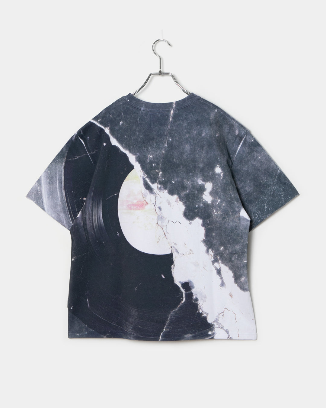 【4月発売予定】“Scratched Memories” T-shirt / 2611108