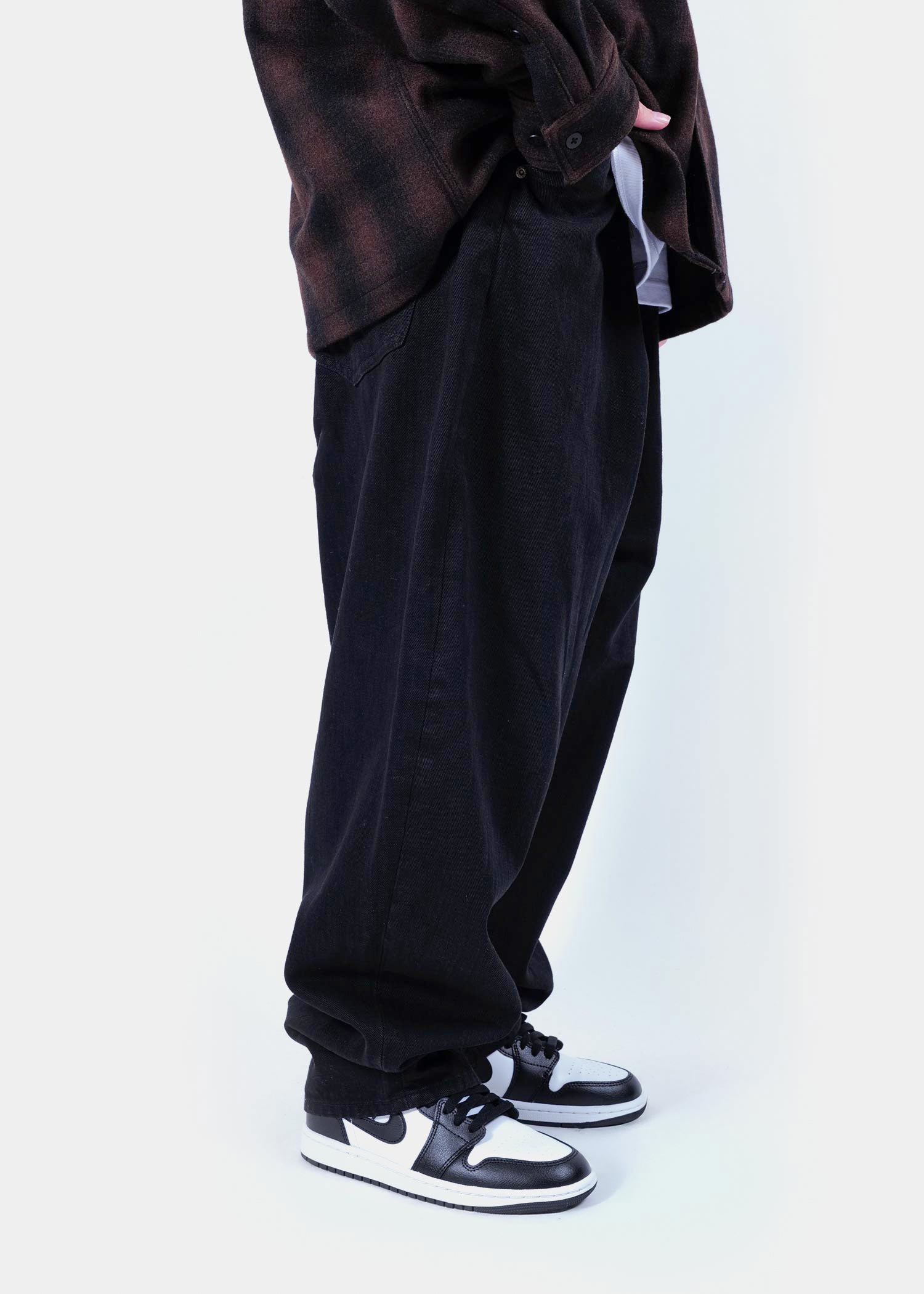 “Selena” Wide Tapered Denim Pants (Black) / 2520801B