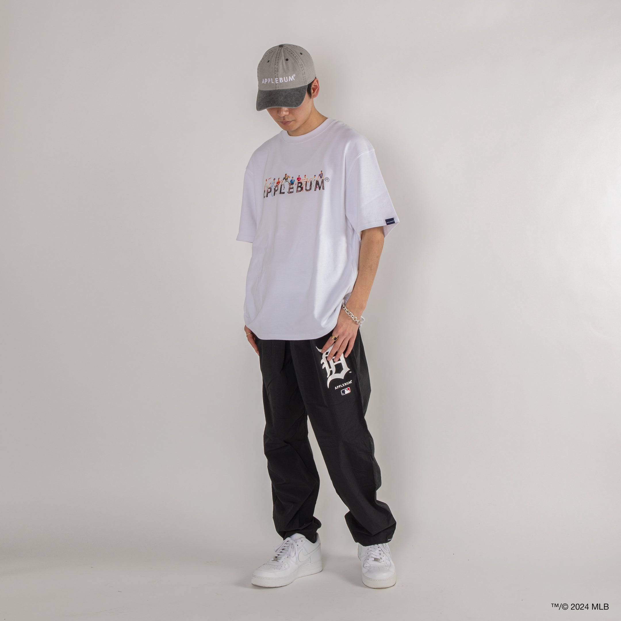 “9 Players” T-shirt 12oz [White] / ML2411103